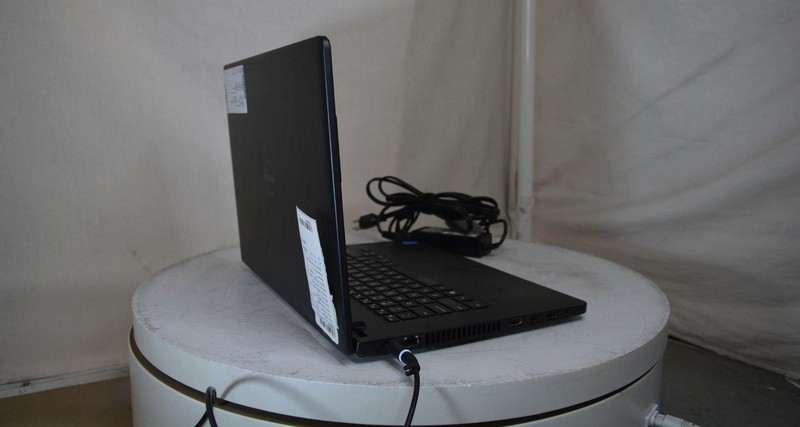 Dell Latitude 3460 14" Laptop Intel Core i3-5005U 2GHz 8GB 256GB gallery