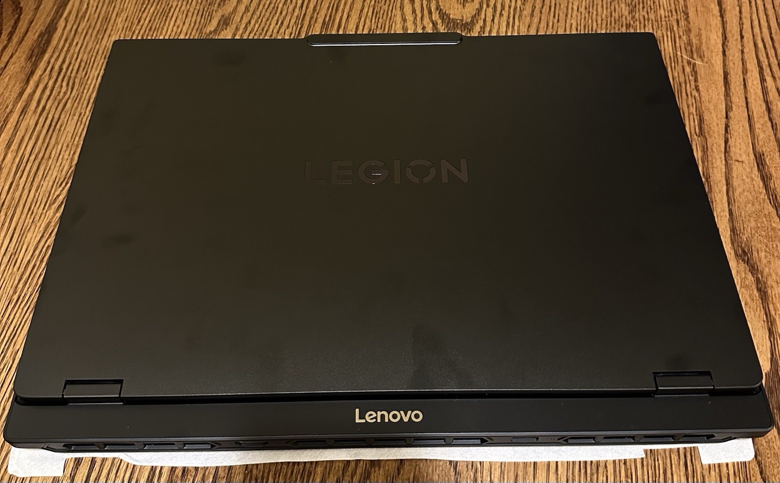 Legion 5 15AKP10 Gaming Laptop AMD Ryzen AI 7 350 W/Radeon 860M Nvidia RTX 5070 gallery