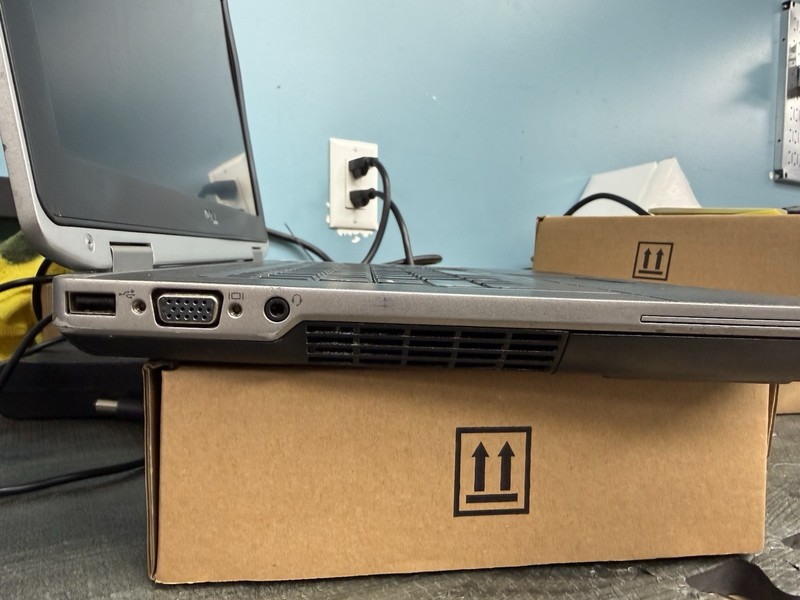 Dell Latitude E6430 Intel Core I5-3320M 2.6GHz, 8GB RAM, 14-inch, 240GB SSD gallery