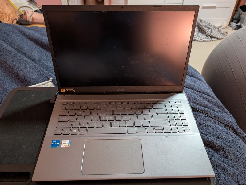 Acer Aspire 5 A515-57 i5 16GB RAM 512GB SSD Laptop + Power Adapter + USB Mouse gallery