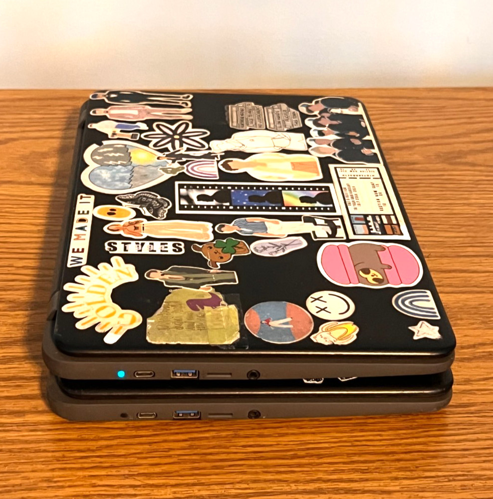 Lot of 2 Acer Chromebook C732-C6WU 4GB 32GB Tested - Stickers