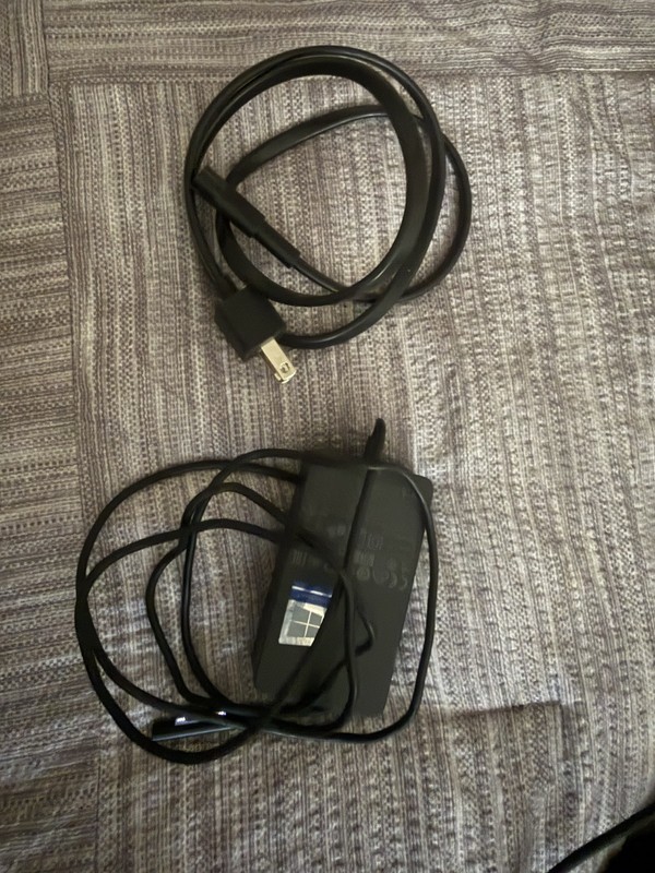 Surface Pro 7 with Keyboard and Charger gallery
