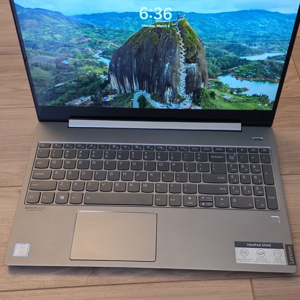 Lenovo IdeaPad S540-15IWL Intel Core i7-8565U 20GB RAM 15.6" FHD SSD Win10 Pro