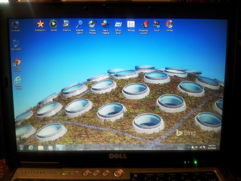 Dell Laptop Duo Windows XP Pro32 128gb ssd 4GB RS232 DB9 Serial Port- new batt gallery