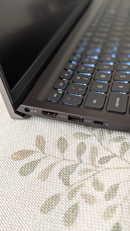 Dell Vostro 15 5510 Laptop 15.6" Core i5-11300H gallery