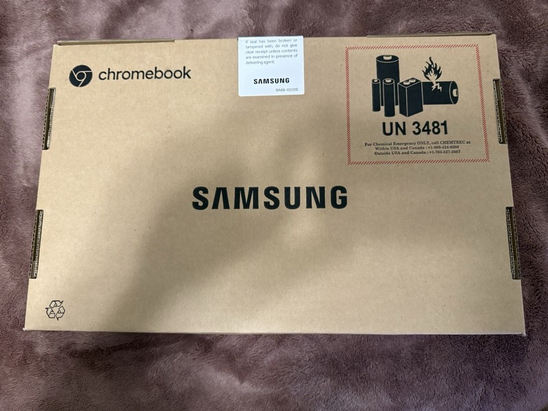 Samsung Plus Chromebook 12.2" (32GB eMMC, Intel Celeron, 1.50 GHz, 4 GB) Touch gallery