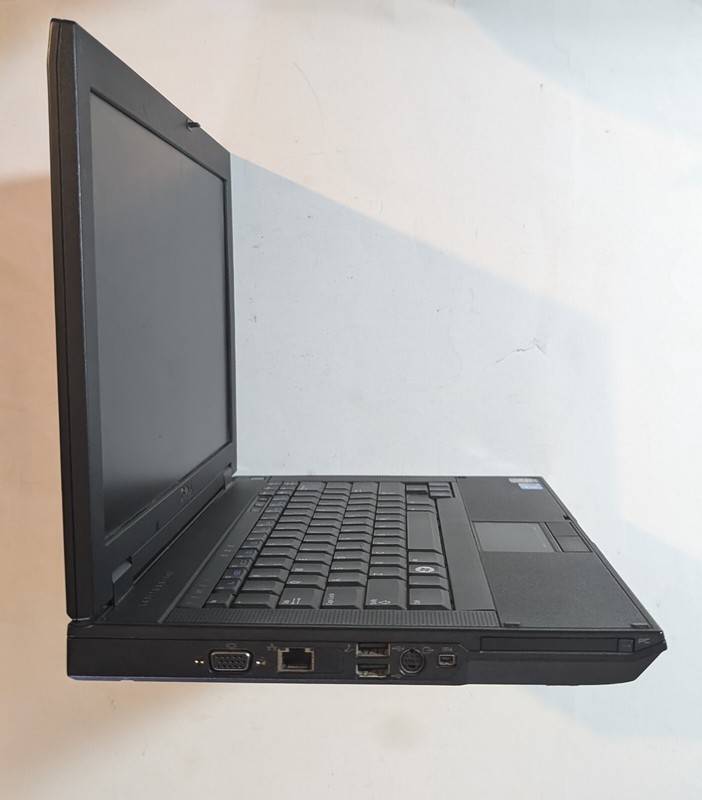 Dell Latitude E5400 Laptop INTEL CORE2 DUO T7250 2GHz 2GB 80GB (GR2) gallery
