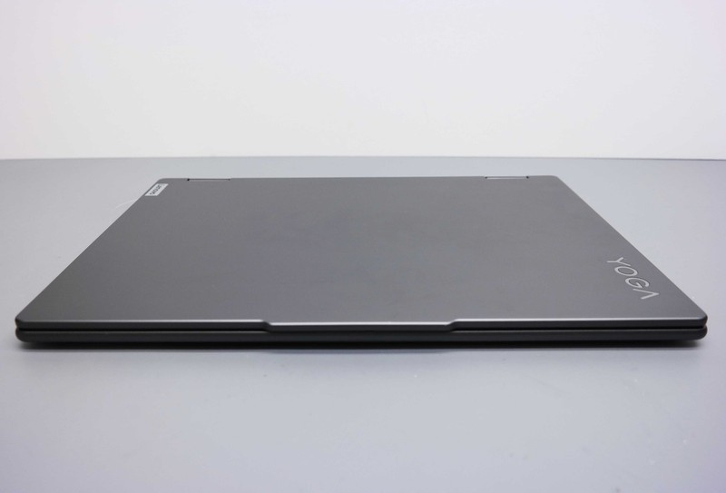 Lenovo Yoga 7i 16'' Intel Core i7-1355U 16GB RAM 512GB SSD Gray gallery