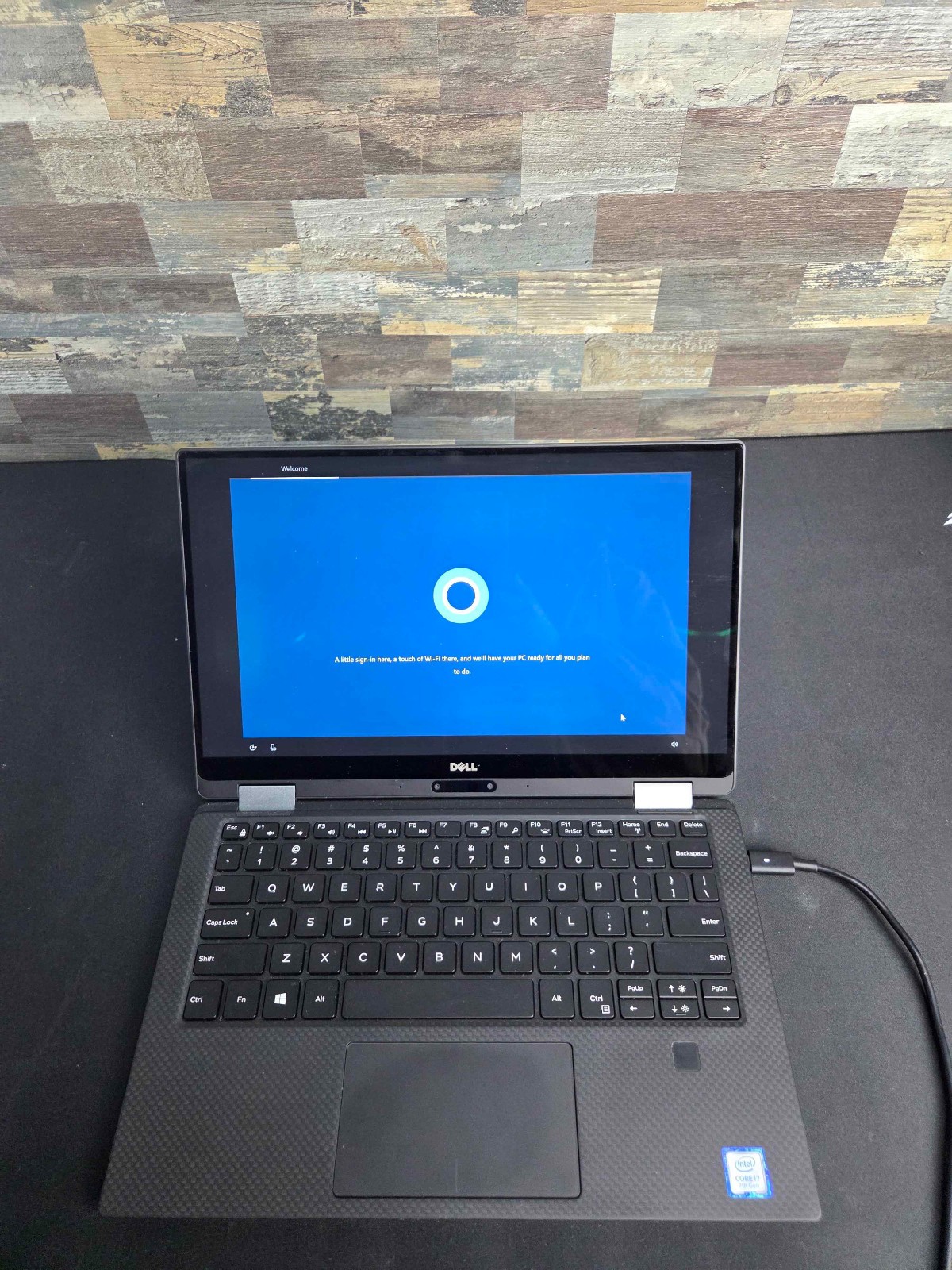 Dell XPS 13 9365 13” (256GB SSD, Intel Core i7-7Y75, 1.30GHz, 16GB) Laptop -... gallery