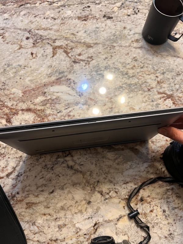Dell XPS 13 9343- Working PC - Smashed Screen/No Battery - 256GB SSD - READ gallery