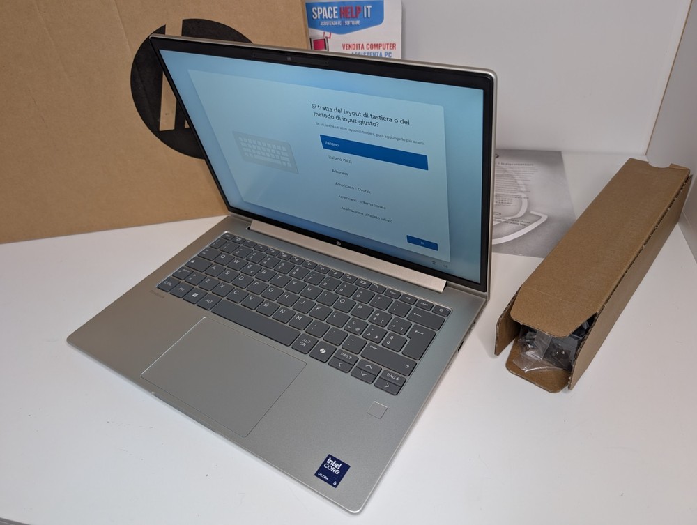 HP ProBook 4 G1i ULTRA 5 16GB 512GB WUXGA WARRANTY 3 YEARS WIN 11 PRO COPILOT PC