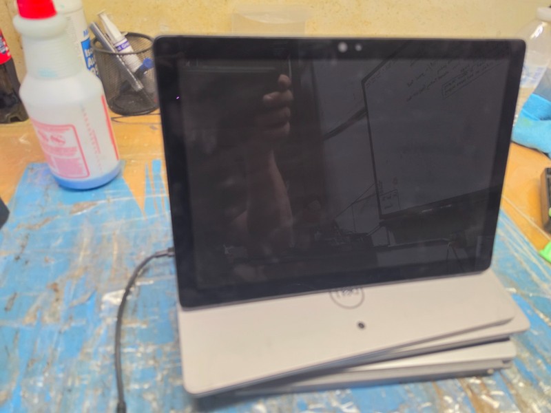 Lot of 6 DELL LATITUDE 7200 2-IN-1 Tablets i5-8365U 16GB - 8GB No OS, No HDD gallery