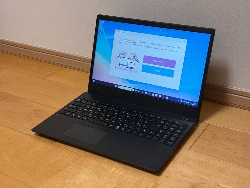 NEC LAVIE N15 N1515 15.6" Ryzen 3020e 8GB 256GB SSD Win11 Office Excellent gallery