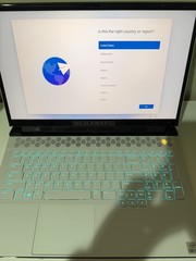 Dell Alienware M17 R3 i9-10980HK | CPU @2.40GHZ | 2 TB | 2080 Super NVIDIA GPU