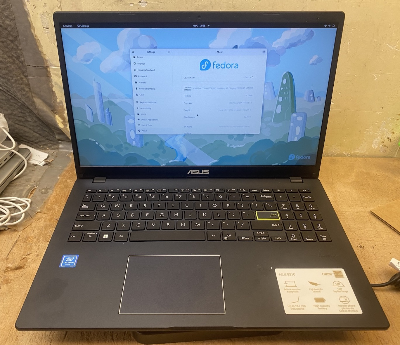 ASUS L510M E510 64GB Storage 4GB RAM Linux Fedora Intel Celeron N4020 x2 gallery