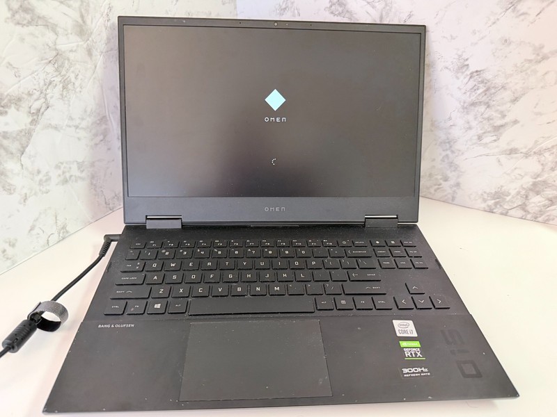 HP OMEN LAPTOP - DH1019NR | INTEL CORE I7-10750H | 512GB | 16GB | WIN10 HOME gallery