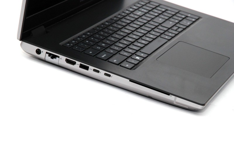 Dell Precision 7770 17.3" FHD 2.3 GHz i9-12950HX 64GB 1TB SSD RTX A4500 16GB gallery
