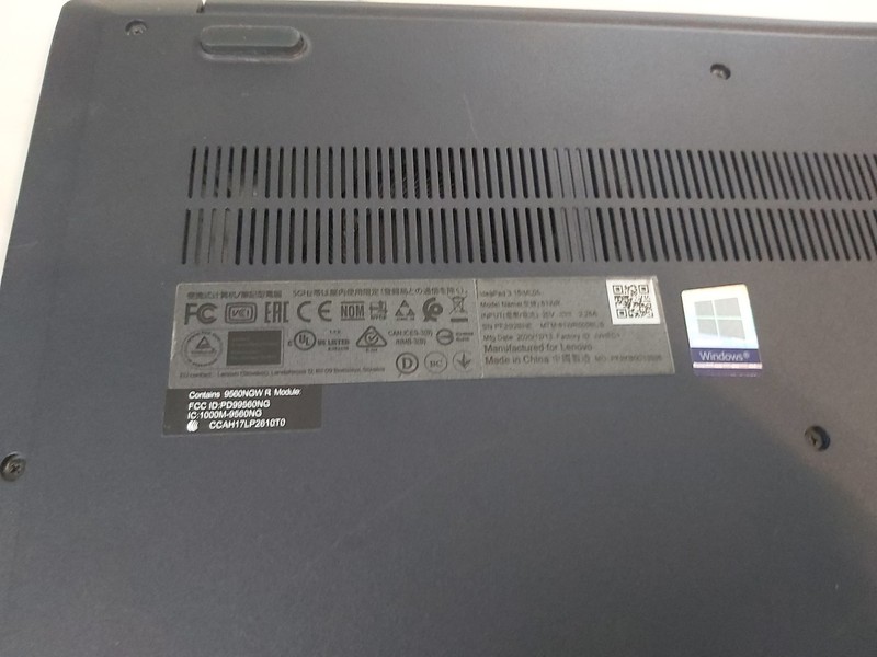 Lenovo IdeaPad 3i 15.6'' (1TB SSD Intel Core i5-10210U 1.3GHz 20GB RAM) Laptop gallery