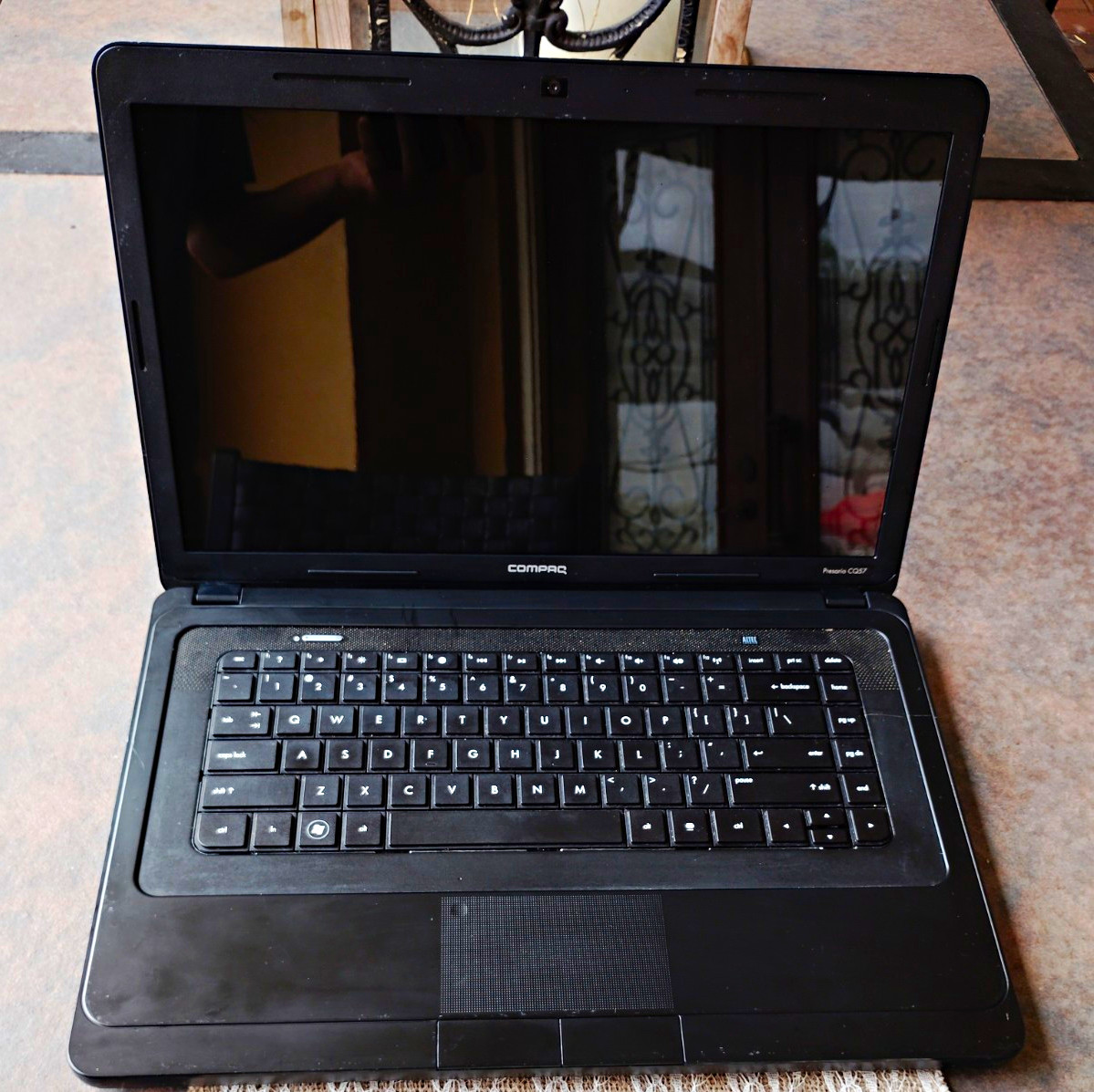 Compaq Presario CQ57 15.6in Read Description gallery