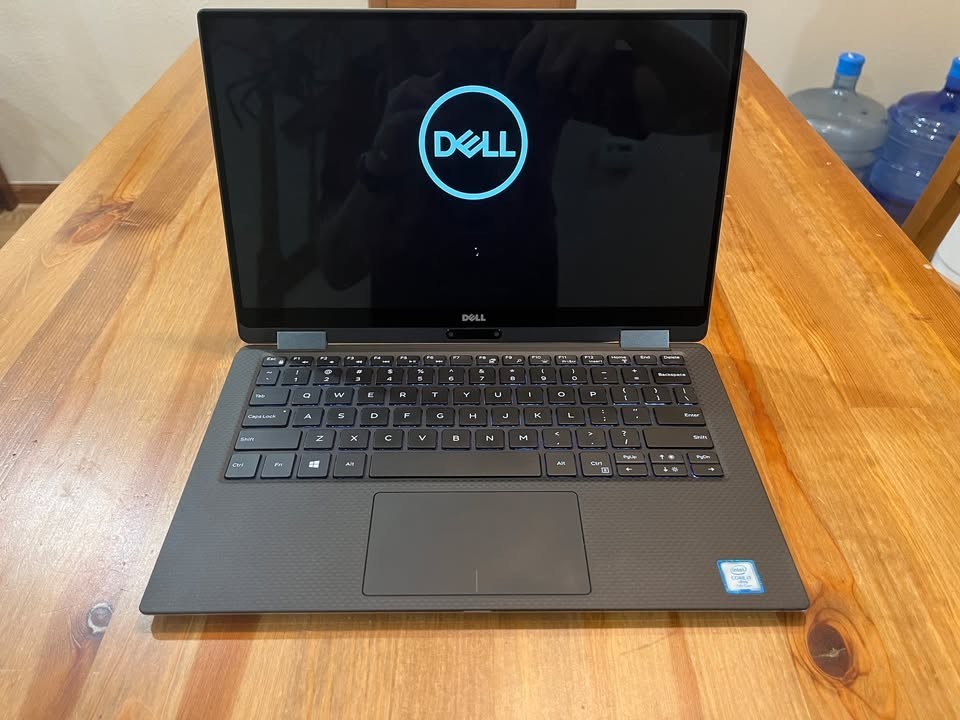 Dell XPS 13 9365 2-in-1 13.3" FHD TouchScreen Core i7-7Y75 8GB 256GB SSD Win 10