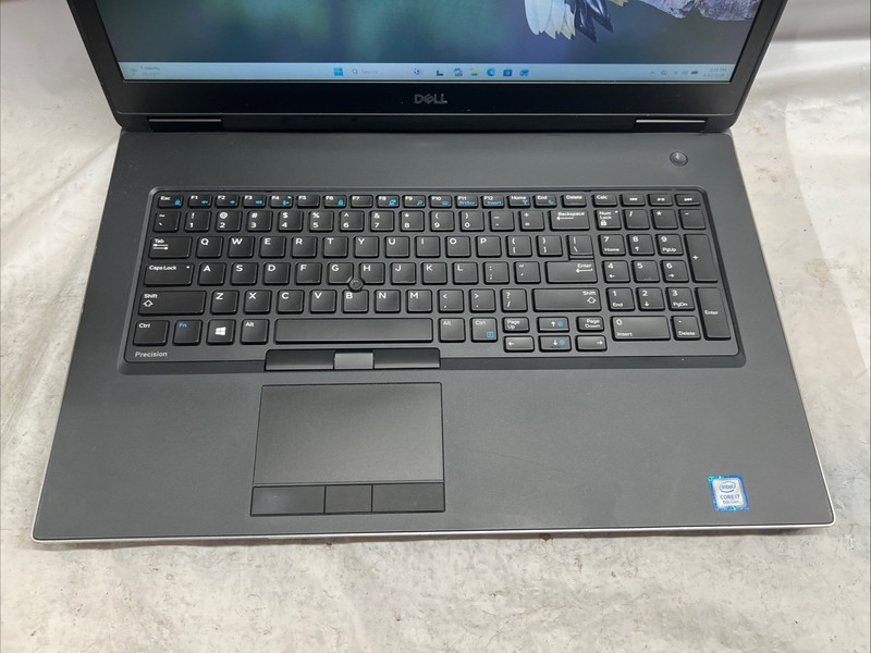 New OEM Battery Dell Precision 7730 i7-8750H 16GB RAM 500GB SSD W11P Radeon Pro gallery