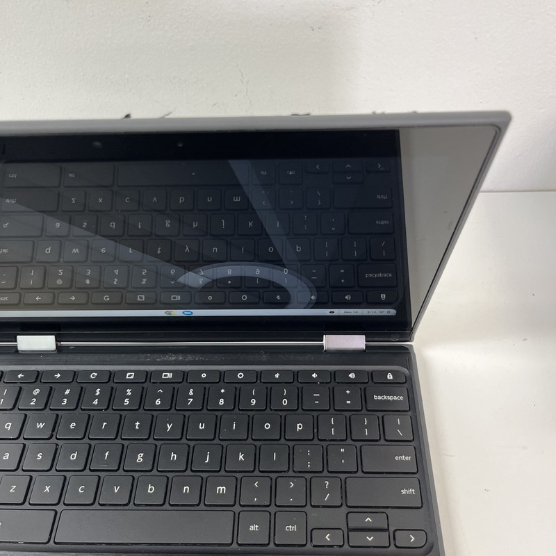 Lenovo Chromebook 300e 2nd Gen 2 in 1 11.6" 4GB Ram, Mediatek MT8173 2GB SSD gallery