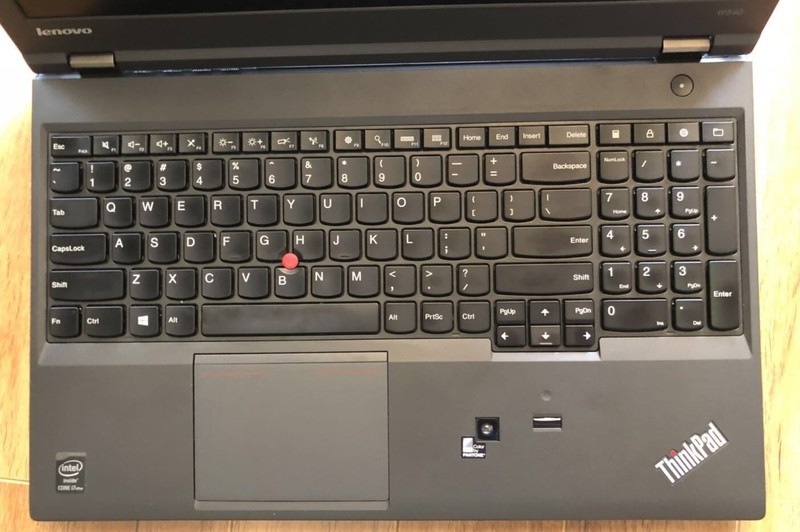 Workstation Thinkpad W541 i7-QUAD 4TB SSD 32GB 15.6 3K IPS Quadro K2100M + Dock gallery