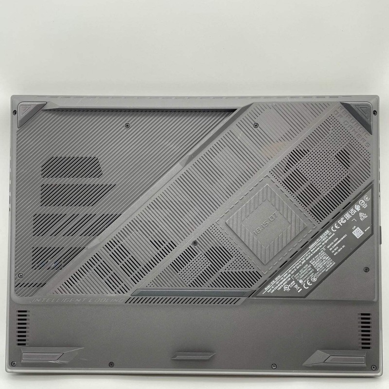 Asus ROG Strix G16 G14J 16" i9-13980HX 2.2GHz 16GB RAM 1TB SSD GeForce RTX 4050 gallery