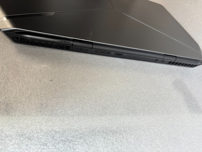 ALIENWARE 17 R3 GAMING i7-6700HQ 2.6GHZ RAM 8GB SSD 512GB NVIDIA GTX 970M gallery
