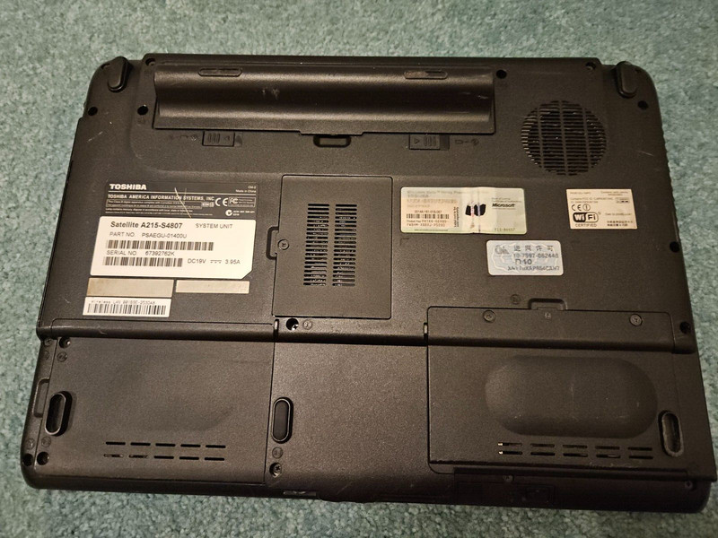 Retro Toshiba Satellite A215 Laptop! AMD Turion 64 X2 Processor! Untested gallery