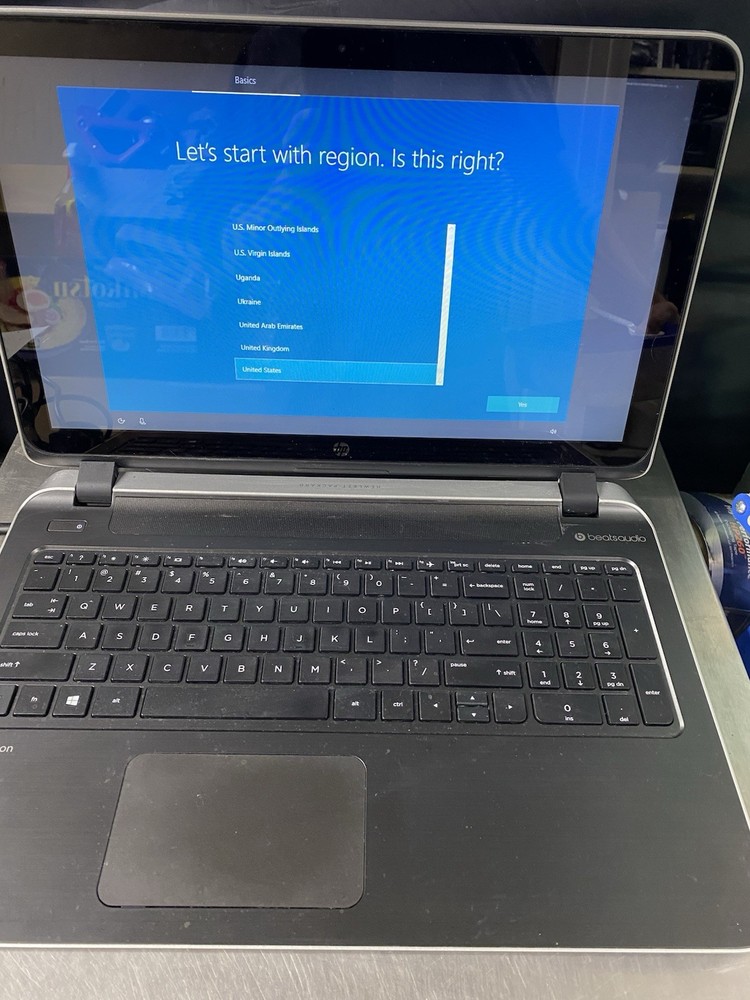 HP Pavilion 15-p133cl laptop AMD A10-5745M 12GB RAM 1TB HDD Win 10 Home Bad Batt