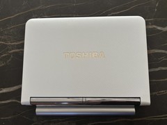 Toshiba Satellite NB205-N325WH Intel Atom N280 1660MHz + charger – Frost White