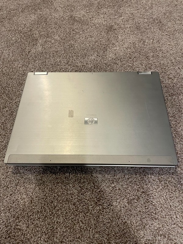 HP Elitebook 6930p, Bad drive, Cosmetically worn, Charger Included gallery