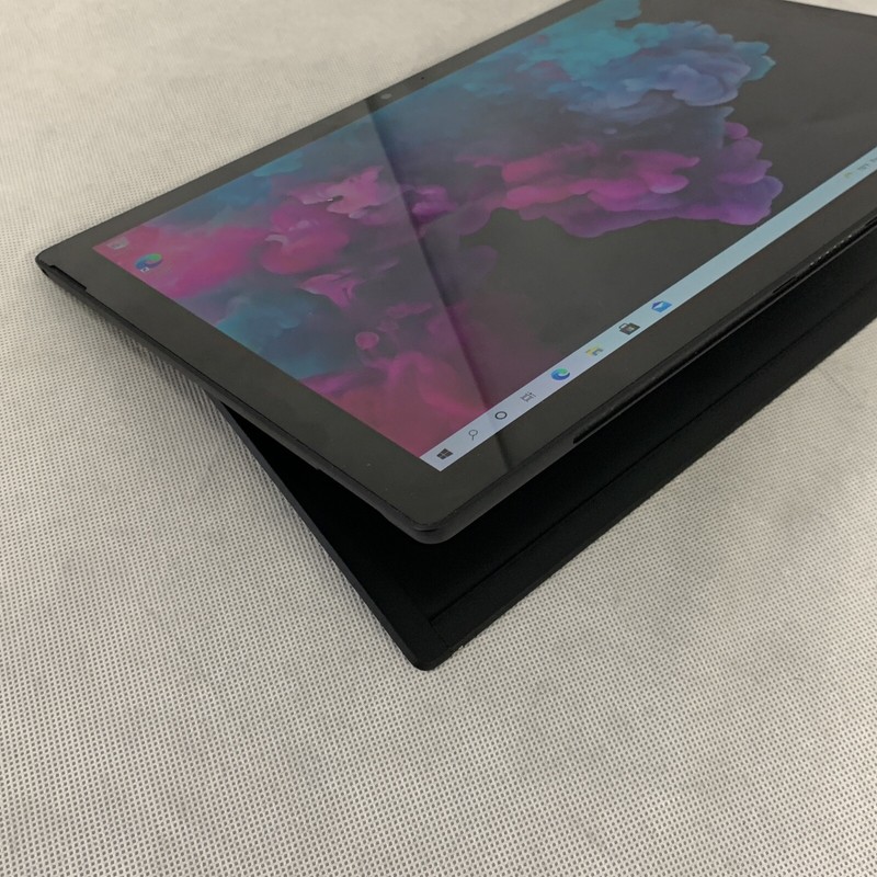Microsoft Surface Pro 6 12.3" Wi-Fi, 128/256/512GB, i5/i7, Black/Platinum gallery