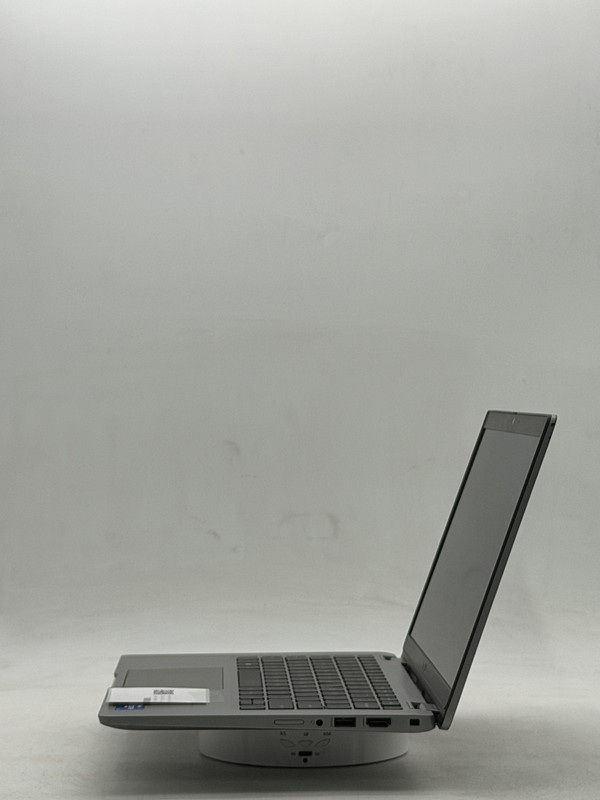 Dell Latitude 5320 13.3" i5-1145G7 [16GB 256GB] NO OS Read gallery