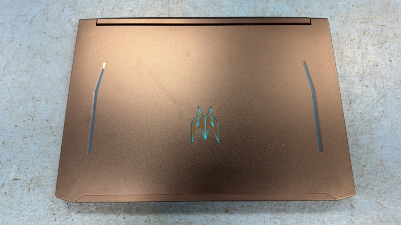 Acer Predator Helios 300 NHQ7YAA00402280CF6D3400 (Grade B) gallery
