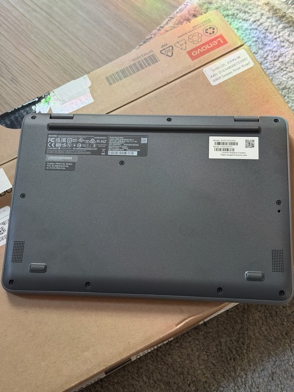 Lenovo 100e Chromebook GEN 4 gallery