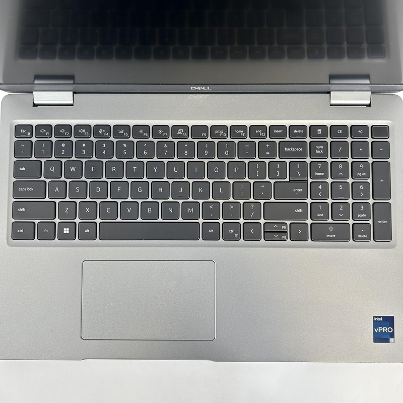 Dell Latitude 5531 15.6 Gray FHD 2.2 GHz i5-12600H 8GB RAM 256GB SSD Good gallery