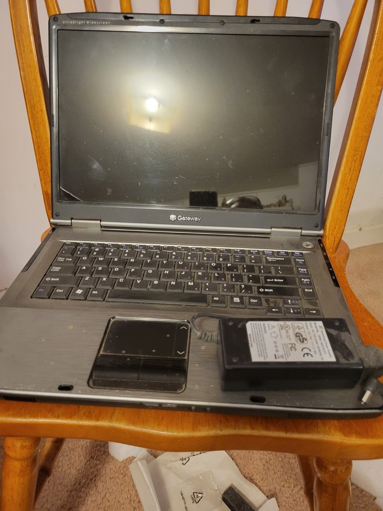 Gateway MT6452 Notebook/Laptop Black Ubuntu OS