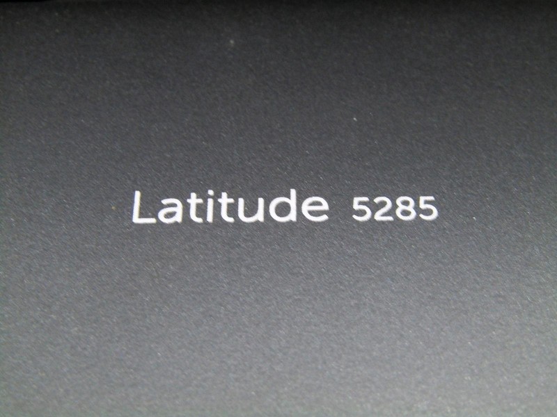 Dell Latitude 5285 2-in-1 12.3" | 2.40GHz Core i3-7100U | 4GB LPDDR3 | 256GB SSD gallery
