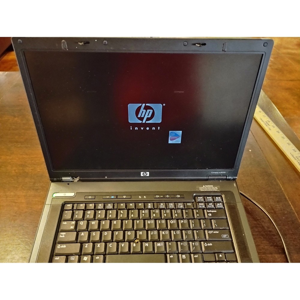 HP Compaq nc8230 Laptop Windows XP Intel Centrino Vintage PC PZ518UA#ABA Parts