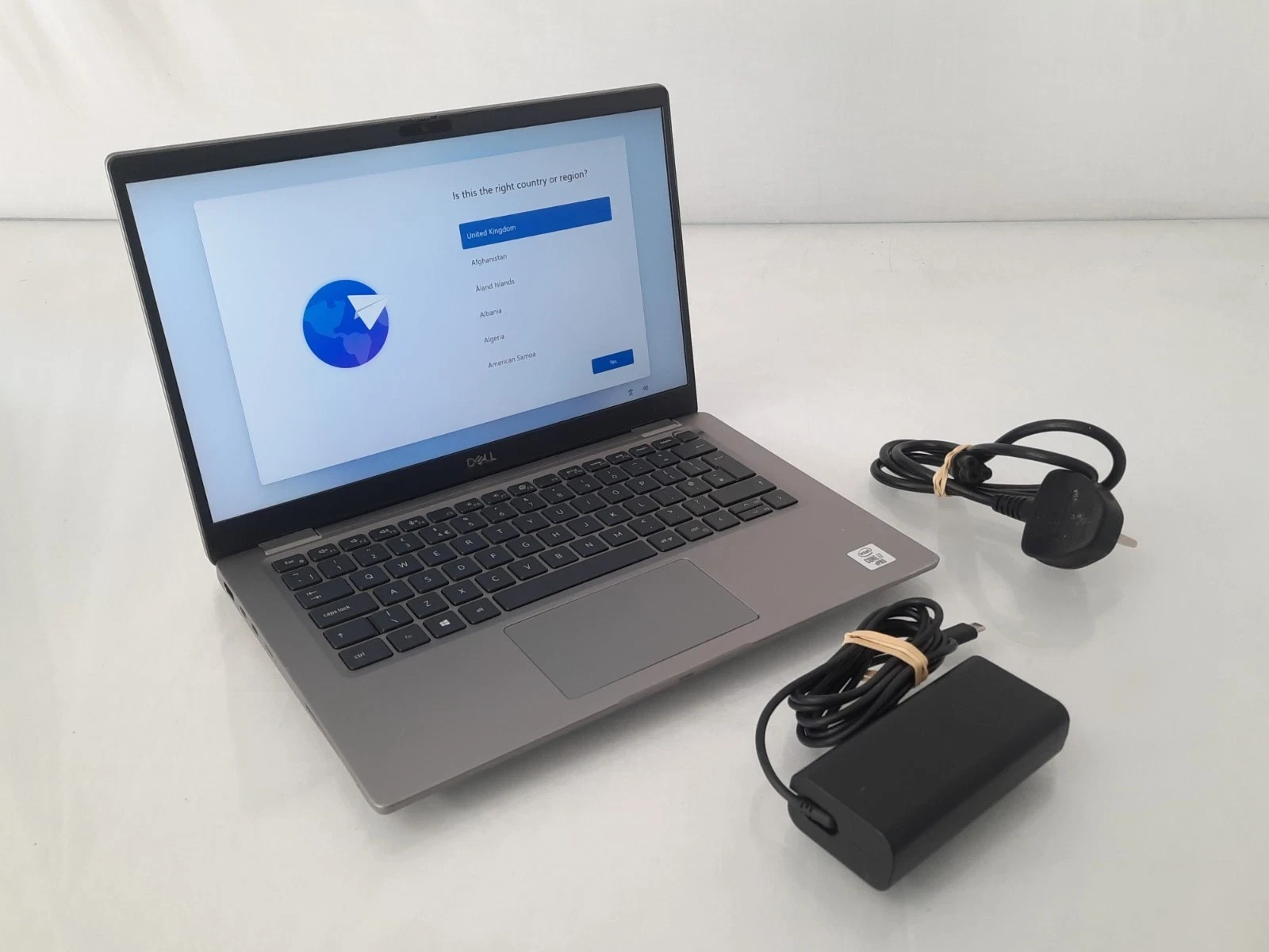 Dell Latitude 7310 13.3" Touch i5-10310U 16GB 256GB NVMe 1980 Win 11 Office 2024 gallery