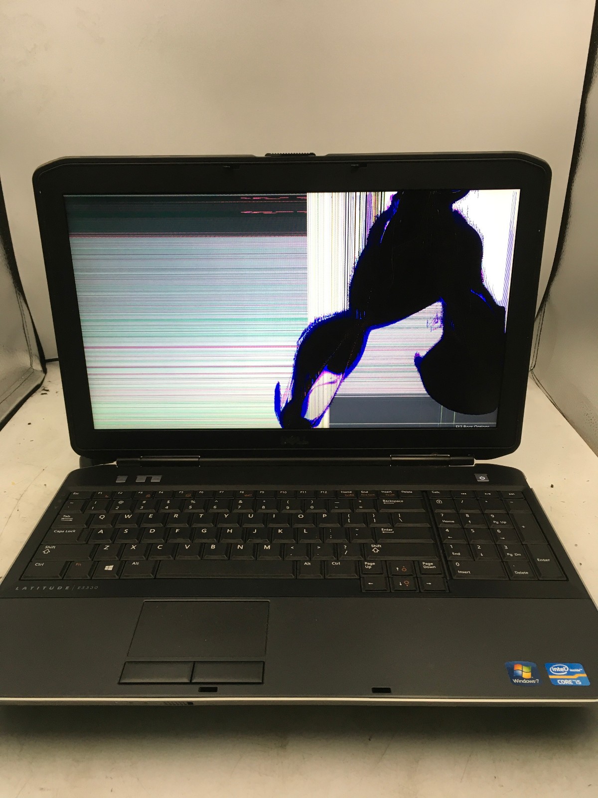 DELL LATITUDE E5530 - FOR PARTS - INTEL CORE I5 - 4GB RAM - READ DESCRIPTION -BB gallery