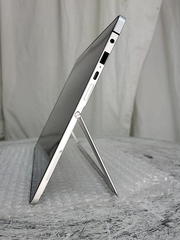 HP Elite x2 1012 G2 PC Tablet INTEL CORE I5-7200U 4GB 128GB gallery