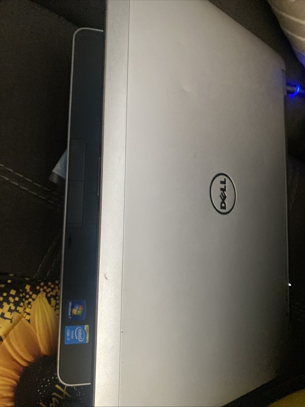 Dell Latitude 14in 256GB SSD Intel Core i5 4th Gen 2.6GHz, 8GB RAM Laptop Silver gallery
