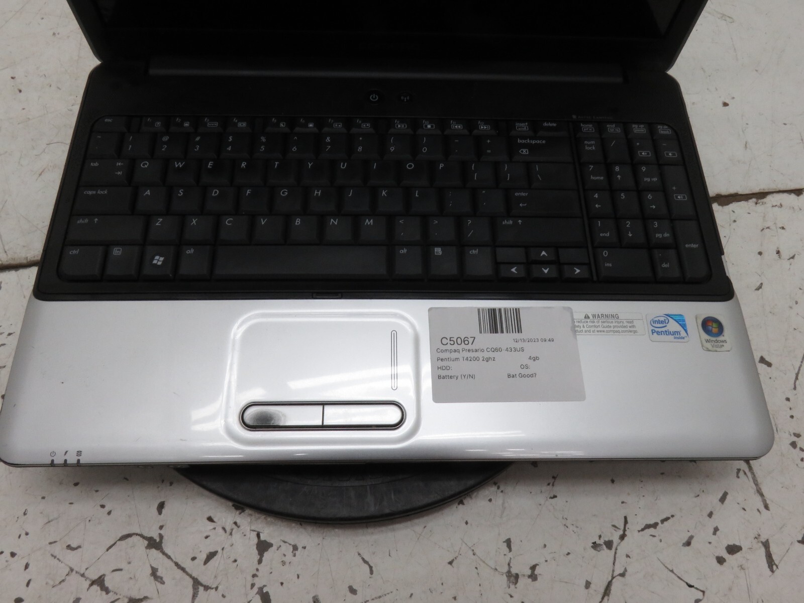 Compaq Presario CQ60-433US Laptop Intel Pentium T4200 4GB Ram No HDD or Battery gallery