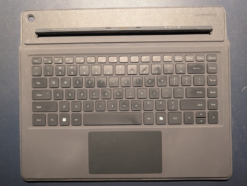 READ Bundle MINISFORUM V3 Laptop Tablet 32GB RAM, 1TB SSD, AMD 8840U gallery