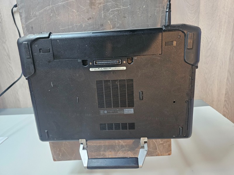 Dell Latitude E6430 ATG/14.0" 15-3340M @ 2.60GHz/4GB RAM/No Storage/No OS *READ* gallery
