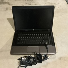 HP 2000 TPN-I108 AMD E-300 APU w Radeon 1.29 GHz 4.0GB DDR3 RAM Win8 No Battery