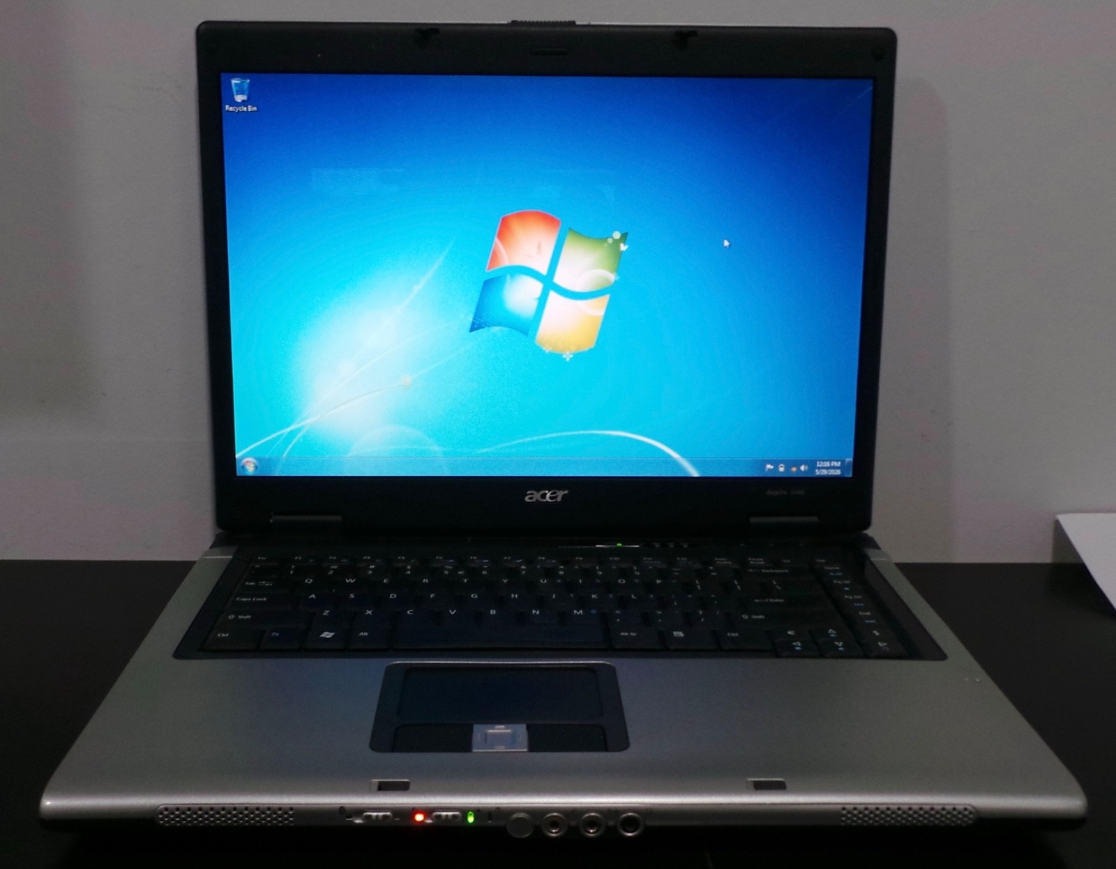 Acer Aspire 5100 Series BL51 AMD Turion 64 2.10GHz 2GB Ram 15.4" Laptop Win 7 gallery